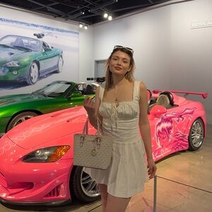 Meet your Posher, Dilara